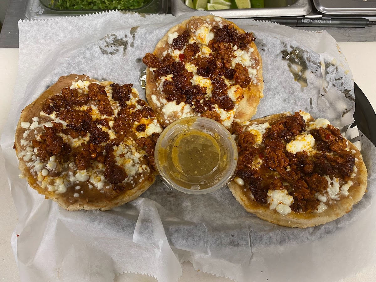 La Carcacha Food Truck Photos 2